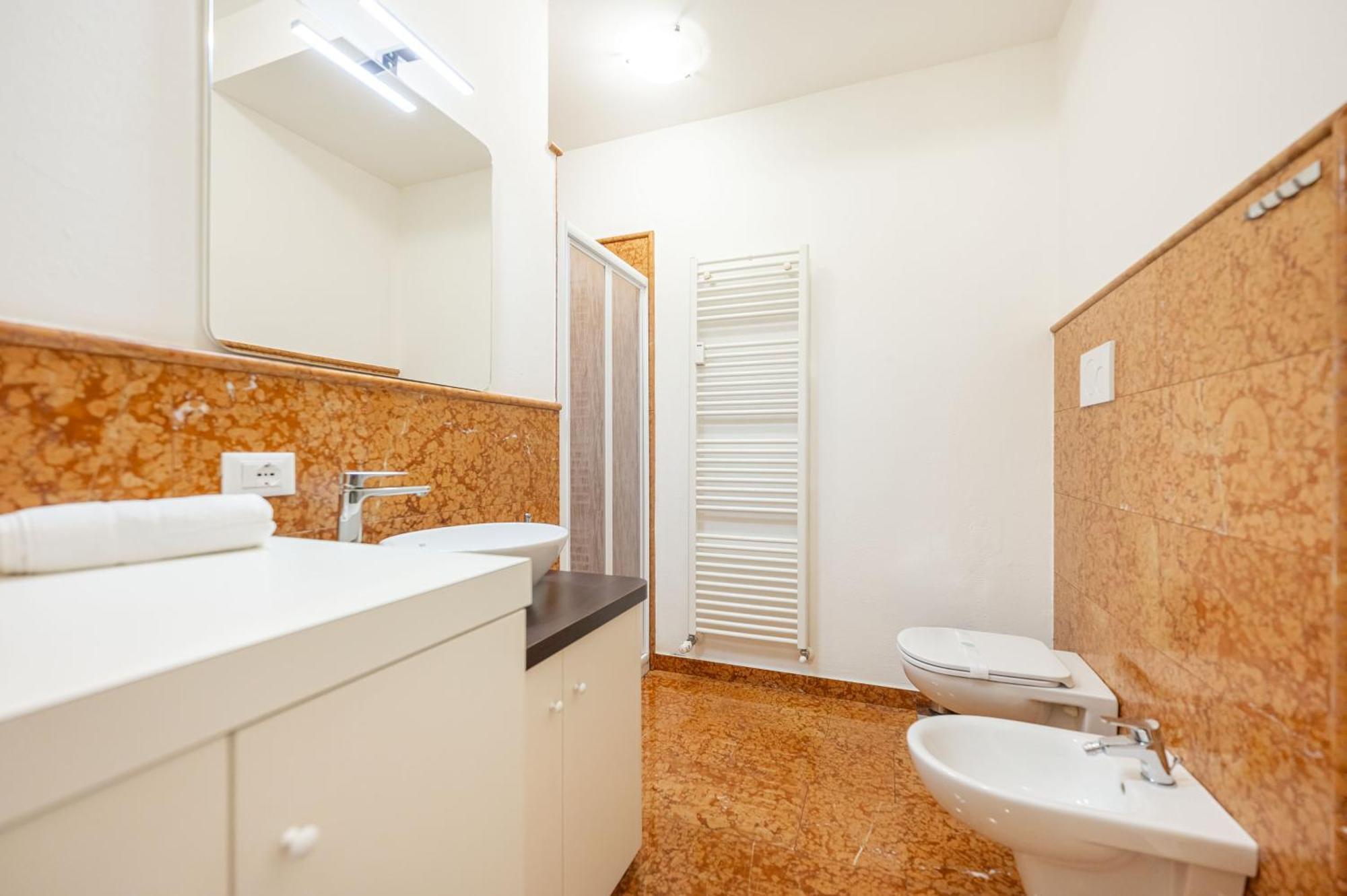 Debora'S Flat - 10 Minuti Dall'Arena ヴェローナ エクステリア 写真