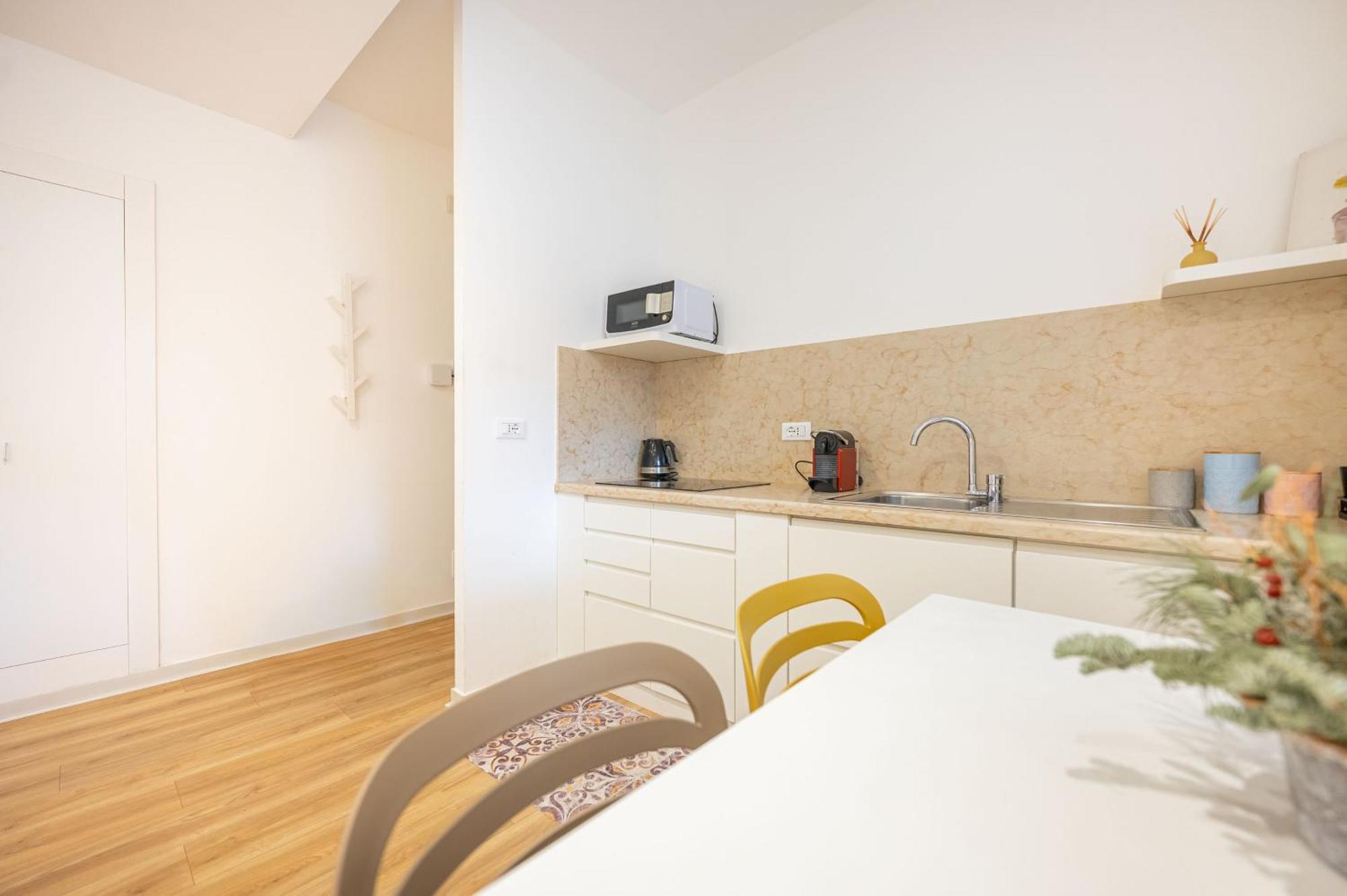 Debora'S Flat - 10 Minuti Dall'Arena ヴェローナ エクステリア 写真